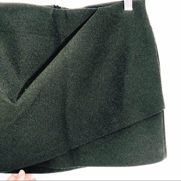 🔥SALE🔥 Zara draped mini skirt in dark green, small NWOT - Picture 4 of 7